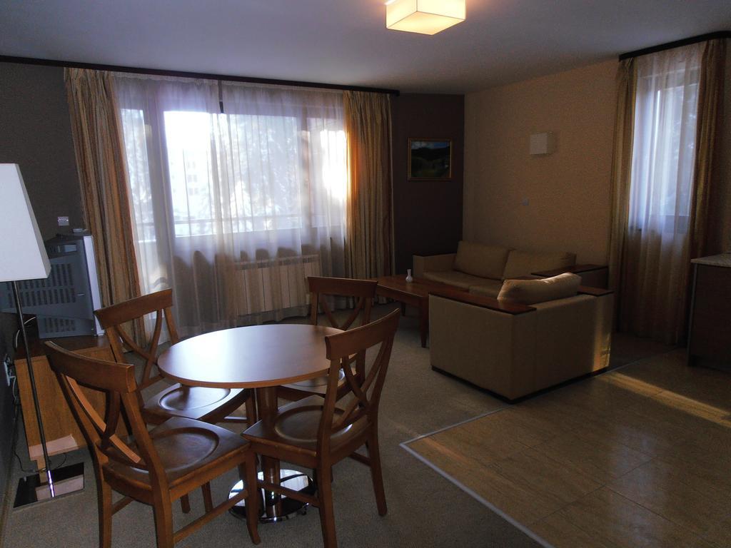 Royal House Apartments Tmf Παμπόροβο Εξωτερικό φωτογραφία