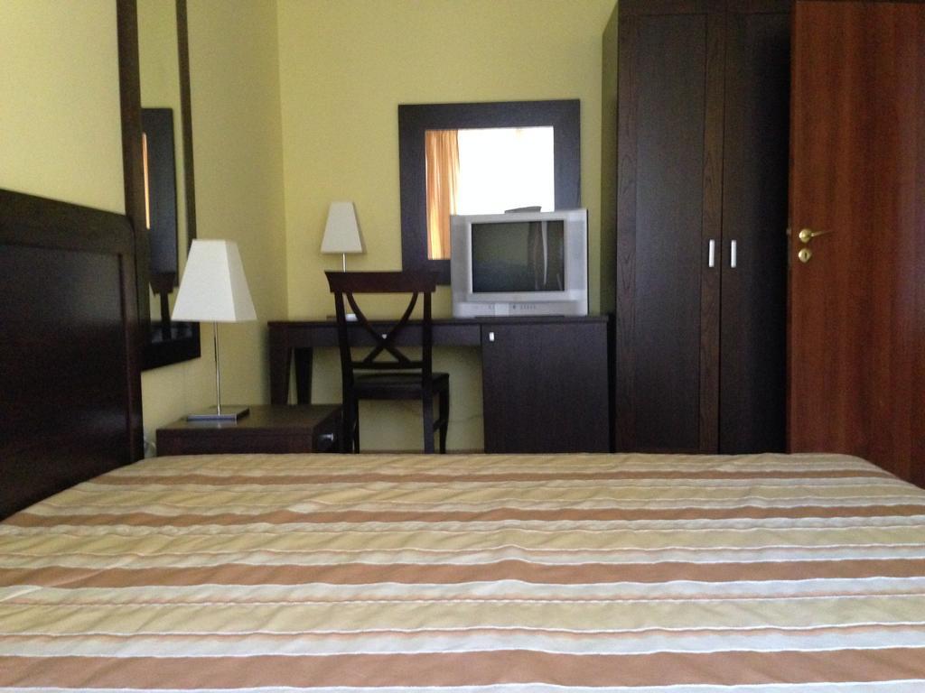 Royal House Apartments Tmf Παμπόροβο Δωμάτιο φωτογραφία